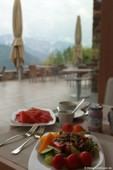 Frühstück mit Ausblick im 3'60° Restaurant im Intercontinental Berchtesgaden