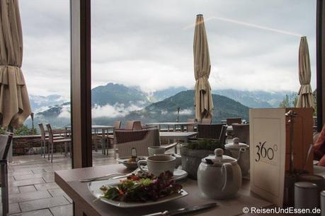 Frühstück mit Ausblick im 3‘60° Restaurant Intercontinental Berchtesgaden