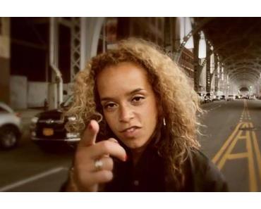 MC Melodee feat. AG – Naked City (Video)
