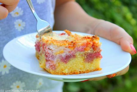Erdbeer-Makronen-Kuchen vom Blech