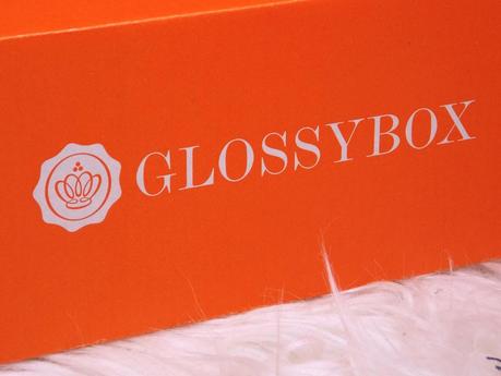 [Unboxing] Glossybox Young Beauty Juni 2014