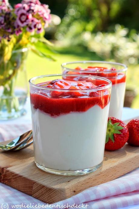 Vanille-Erdbeeren mit Quarkmousse