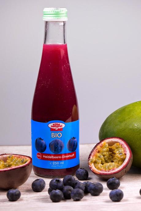 Granar.de - Heidelbeer-Passionsfrucht-Mango-Smoothie mit Heidelbeer-Direktsaft