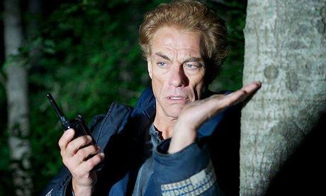 Review: ENEMIES CLOSER - Van Damme völlig losgelöst