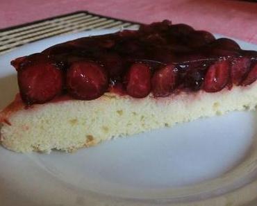 Tortenboden mit Sauerkirschen