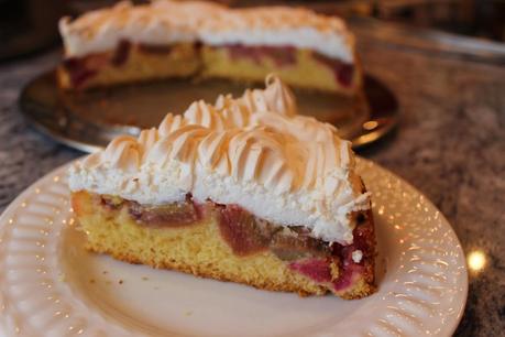 Rhabarber-Meringe-Kuchen so wie ich ihn liebe.... schnell gemacht und schmeckt weltklasse!