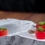 Würfel der Wassermelone mit Speck und Minze