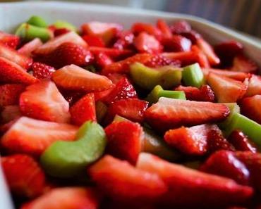 Rezept: Erdbeer Rhababer Crumble