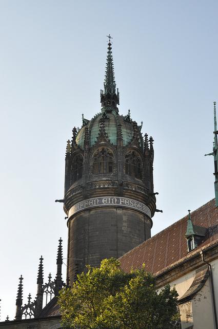 Die Wittenberger Schlosskirche, an der Luther seine 95 Thesen anschlug. (c)Marcus Meissner/flickr.com