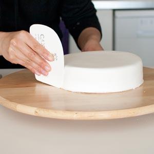 #FondantFriday – {Tools} Smoother