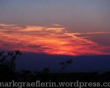 Sonnenuntergang im Markgräflerland – Juli