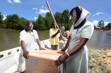 Hilfsorganisationen, staatliche Stellen und Unternehmen verbessern gemeinsam die Logistik, um die afrikanische Landbevölkerung besser zu erreichen.