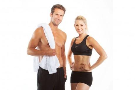 Regelmäßiges Training und basische Körperpflege tragen zu einem perfekten Körper bei.