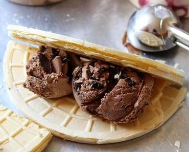 Kağıt Helva Arası Dondurma / Eis in Kagit Helva