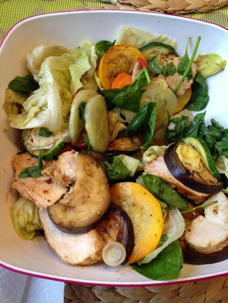 Bunter Salat mit Grillgemüse