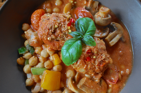 Curry mit Fleischbällchen