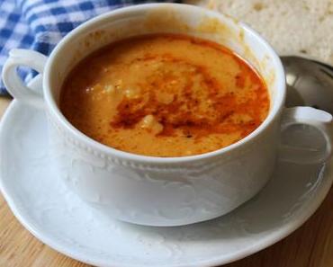 Ezogelin Corbasi- Linsensuppe mit Bulgur und Knoblauch