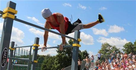 Urbanes Turnen beim Street Workout World Cup in Stuttgart