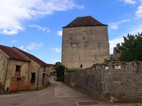 Fondremand: Wachturm aus dem 11. Jahrhundert.  - Foto: Erich Kimmich