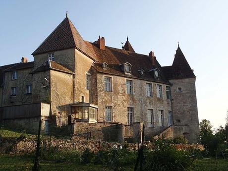 Le Château de Gy. - Foto: Erich Kimmich