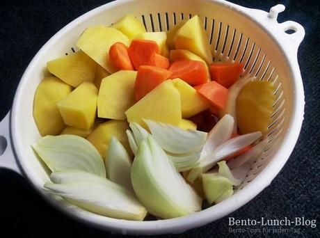 Rezepte: Gemüse Nikujaga mit Shirataki-Nudeln (Kartoffel-Eintopf)