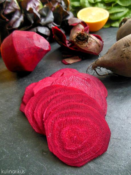 Rote-Bete-Salat mit Orangendressing und Sonnenblumenkernen