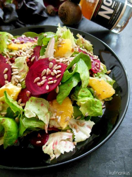 Rote-Bete-Salat mit Orangendressing und Sonnenblumenkernen