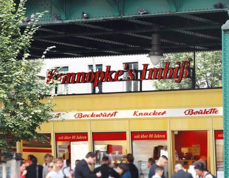 BERLIN - Ick lieb Dir ... deine Trödel, deine Currywurst und deine Seifenblasen