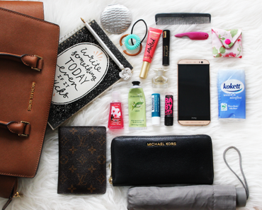 What's in my bag ?!