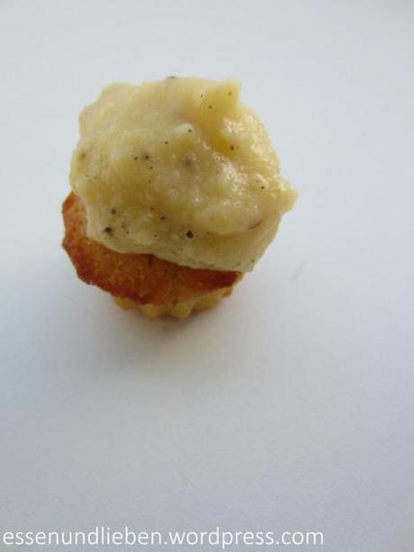 Mini-Gugl als Cupcake dekoriert - mit Cream Cheese Frosting