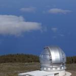 Geschlossene Kuppel des Gran Telescopio Canarias (GTC) auf dem Roque de los Muchachos auf La Palma