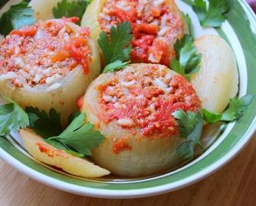 sogan dolması .gefüllte zwiebeln