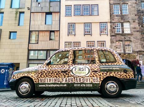 Taxi in Edinburg