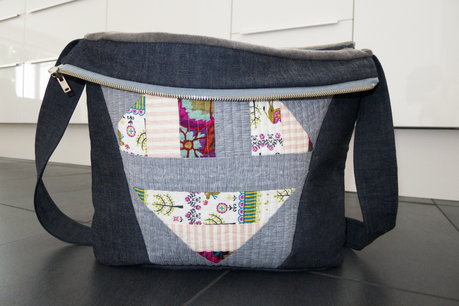 Sewing Thursday – frisch genähte Jeans-Patchwork-Tasche