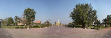 Laos_Vientiane_13b_goldene_Stupa_Katzelin_de