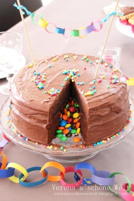 Piñata Chocolate Cake for my Birthday girl