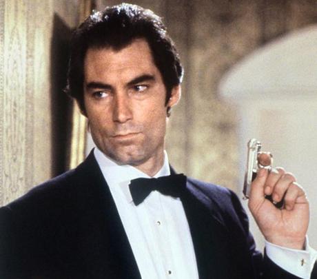 Timothy Dalton als James Bond 00