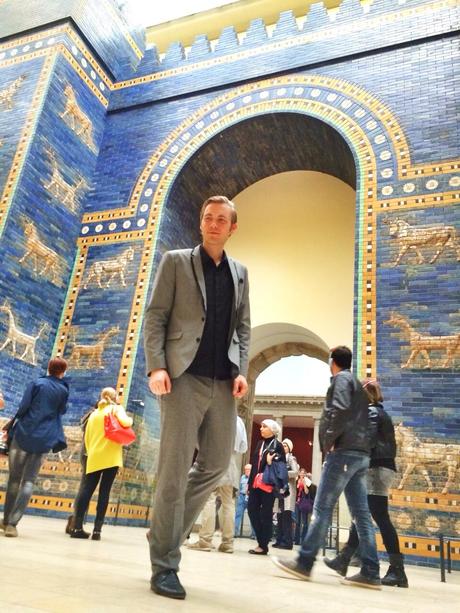 Outfit The Ishtar Gate in Berlin 1