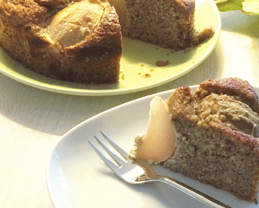 Birnen-Haselnuss-Kuchen: glutenfrei, laktosefrei und herbstlich lecker