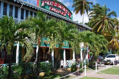 Tortola-Pussers-Old-Navy-Bar-Restaurant-British-Virgin-Islands-Karibik-Kreuzfahrt