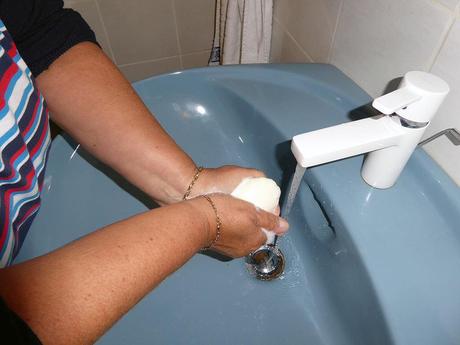 Kuriose Feiertage - 15. Oktober - Welttag des Händewaschens oder Internationaler Hände-Waschtag - 1 (c) Familie Giese