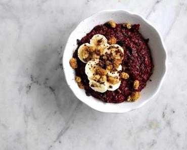 Wenn die Morgen kälter werden: Haferbrei mit roter Beete
