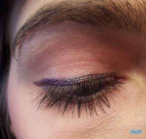 catrice_eyeliner_peacocktail_1