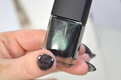 Changierender Nagellack aus der Catrice Feathered Fall LE