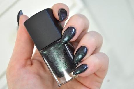 Changierender Nagellack aus der Catrice Feathered Fall LE
