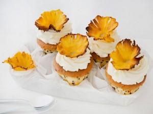 Schnelle Cupcakes mit Ananasblüten