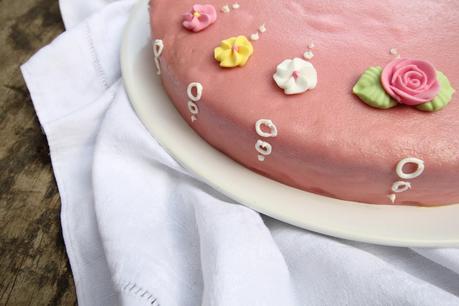 Birthday Cake - Schokoladen-Torte mit Fondant