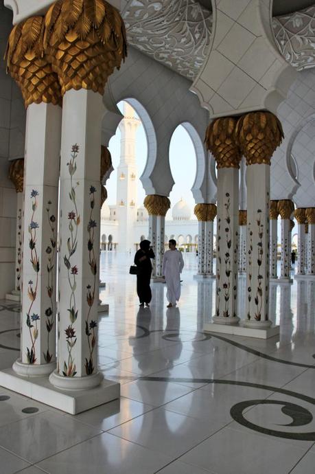 travel_abu_dhabi_grand_mosque_2