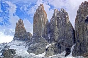 Die Granitspitzen des Gebirges im Torres del Paine Nationalpark