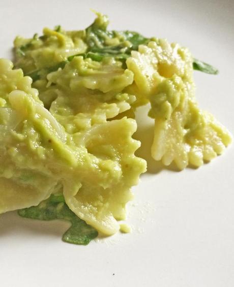 Vegan: Pasta mit Avocadocreme